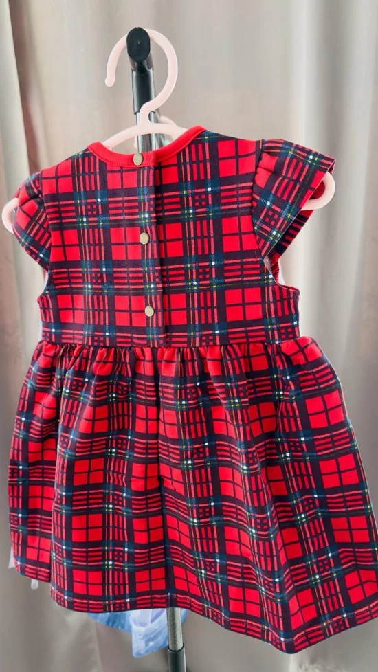 Рокля Каре с къс ръкав