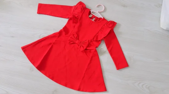 Рокля с дълъг ръкав 